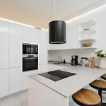 C91 Design & Comfort - Premium Location Apartmán *