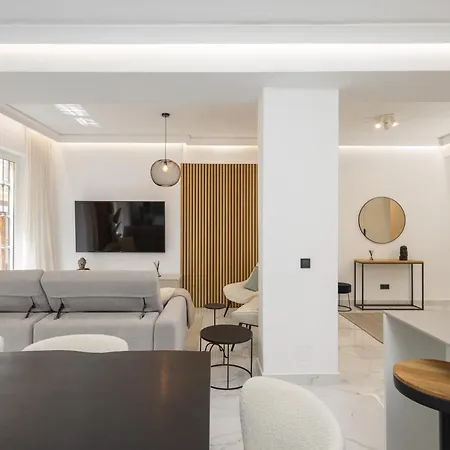 C91 Design & Comfort - Premium Location *